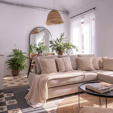 Apartamento Junto A Hospital Real * Granada